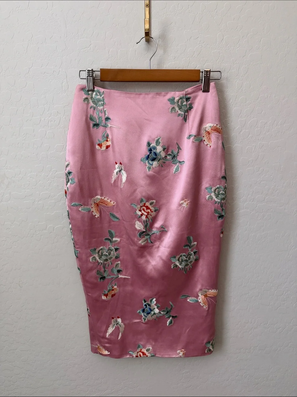 KIM SHUI 100% Silk Embroidered Floral Midi Skirt